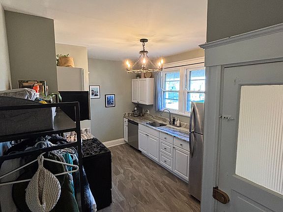 Nicely updated large kitchen