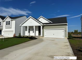 2975 McIntosh Dr NE, Louisville, OH