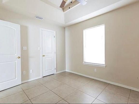 Spacious 2nd Bedroom