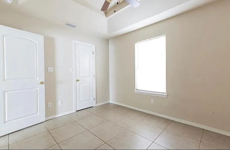 Spacious 2nd Bedroom