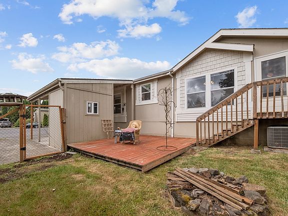 2nd image of 908 NW 106th Cir