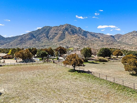 3rd image of 8905 N Callahan Rd