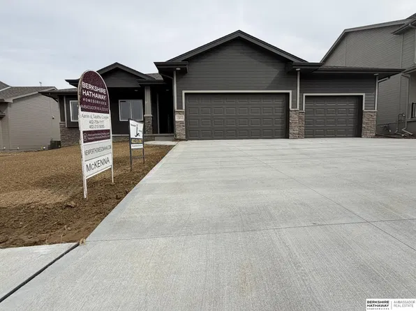 12033 S 46th St, Bellevue, NE 68133
