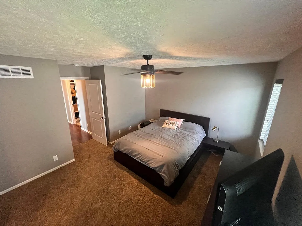 9425 Wishing Well Dr — Photo 2