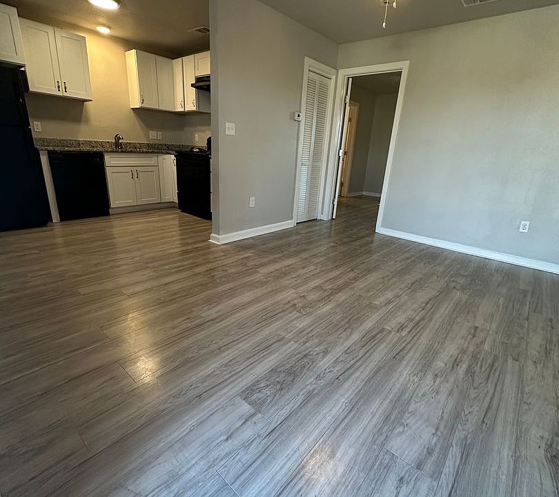 1st image of 901 Parmer Ave #5
