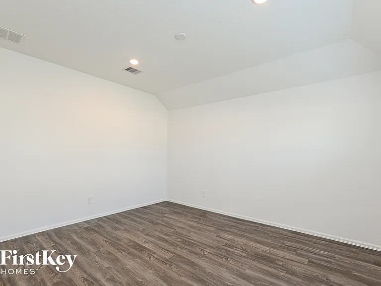 18446 Summit Ranch Dr — Photo 3