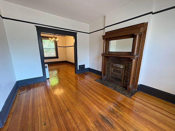 5th image of 1511 E 22nd Ave