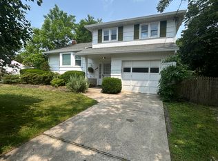 161 Copiague Pl, Copiague, NY 11726