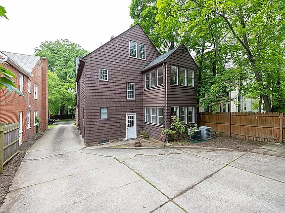 3567 Gridley Rd #UP — Photo 41