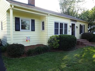 594 Stratford Dr, Lexington, KY 40503