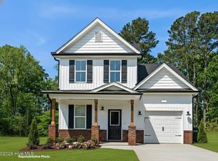 145 Longfield Ct, Dunn, NC 28334