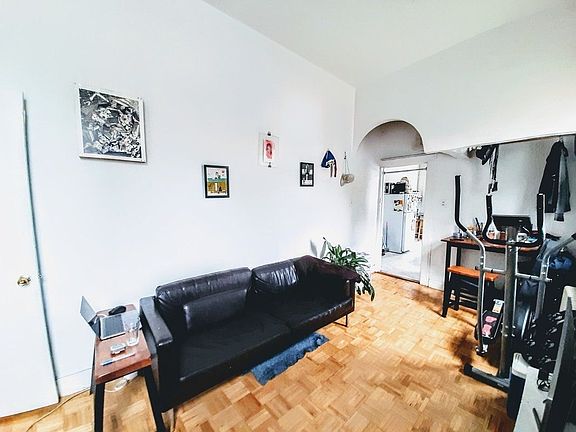 2nd image of 393 Bushwick Ave APT 2L