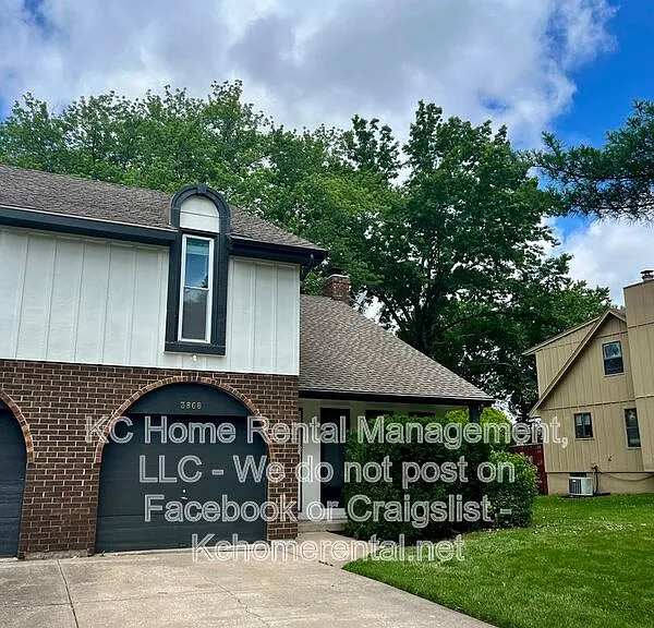 3868 SW Harbor Dr — Photo 3