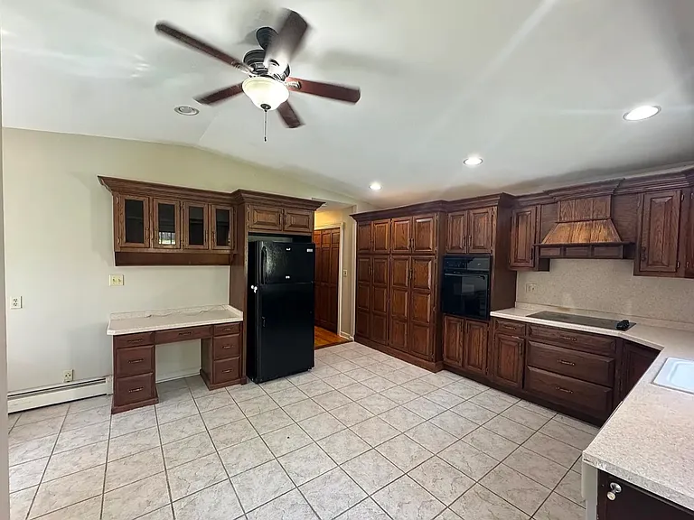 2192 Waterbury Rd #C — Photo 2