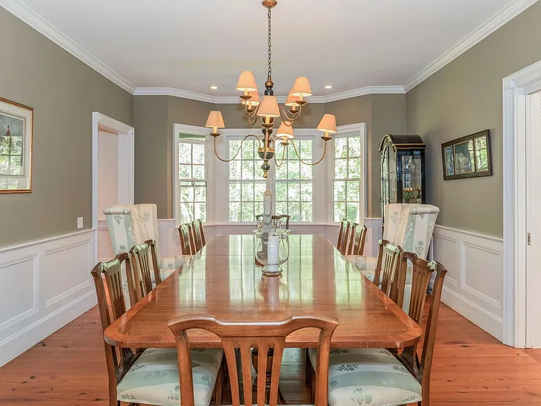 342 Old Sag Harbor Rd — Photo 8