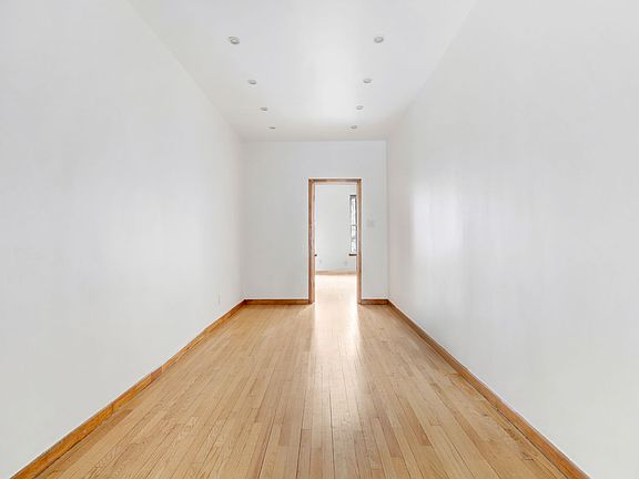 2nd image of 639 President St APT 2R