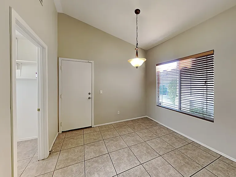 11033 W Granada Rd — Photo 2