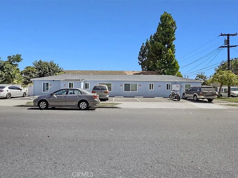 5742 Fullerton Ave #2 — Photo 2