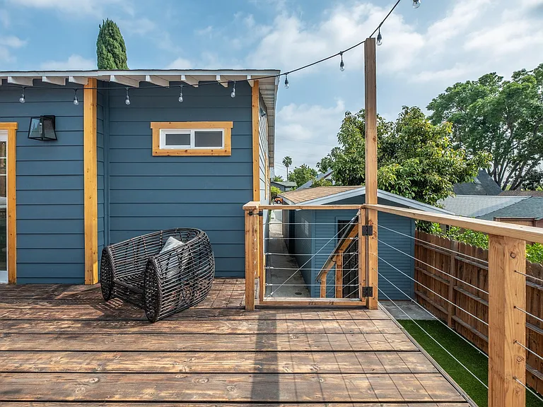 4039 Clayton Ave — Photo 20