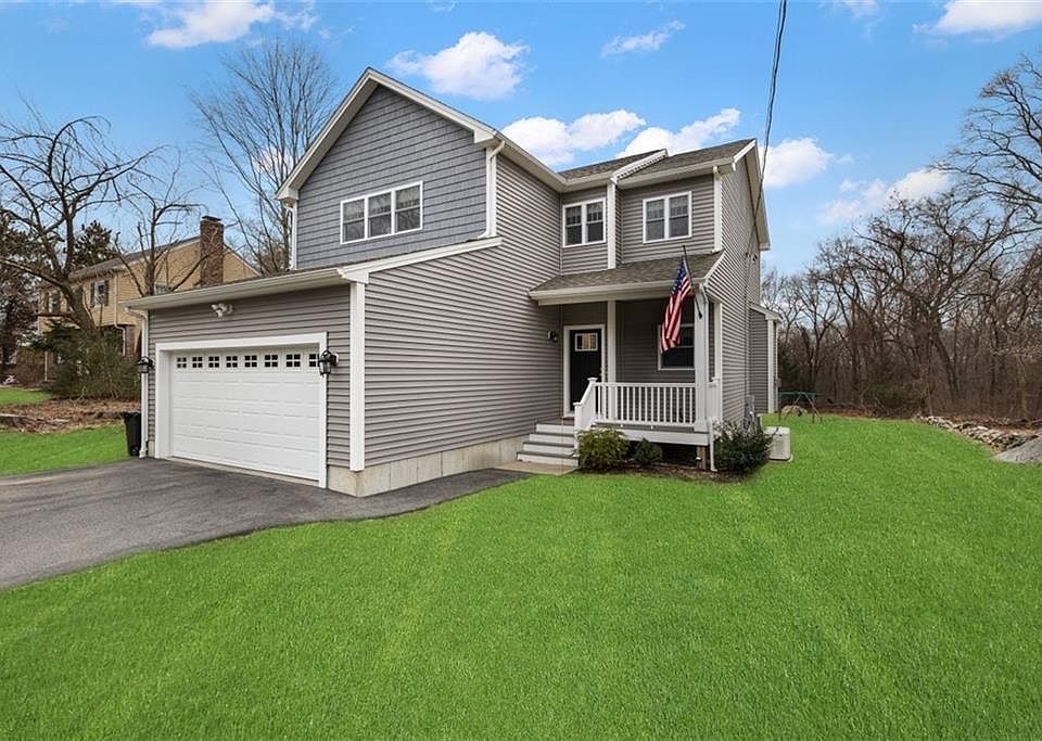 94 Cobble Hill Rd, Lincoln, RI 02865 Zillow