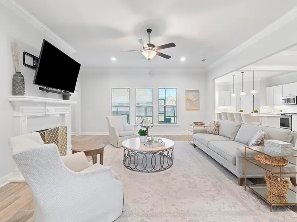 4806 Foxtail Palm Dr, Gulf Breeze, FL 32563