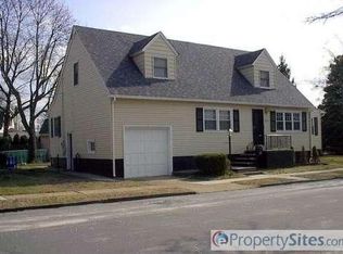 2 N Brown St, Gloucester City, NJ 08030