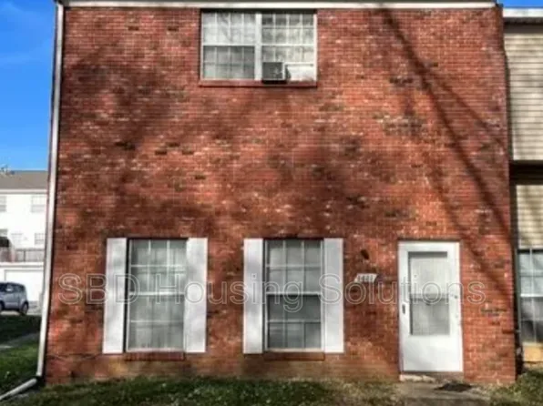 6601 E 128th St, Grandview, MO 64030