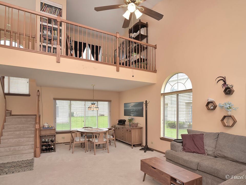 4307 Spring Lake Dr, Lake In The Hills, IL 60156 Zillow