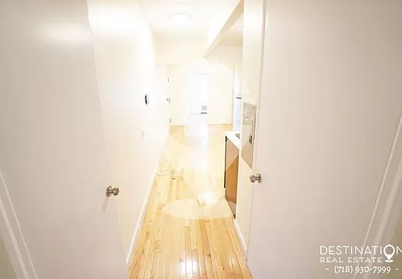 5th image of 320 Prospect Ave APT 1L
