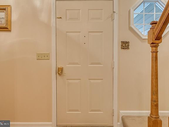4th image of 328 Hardee St