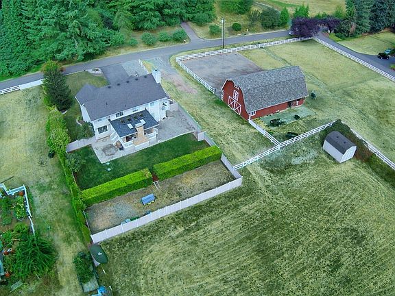 2nd image of 16223 NE 153rd Street