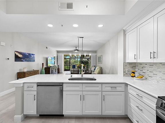 5th image of 20922 Island Sound CIR #104