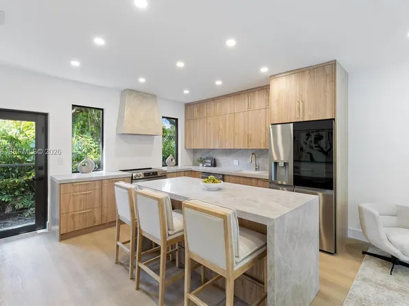 666 NE 62nd St, Miami, FL 33138