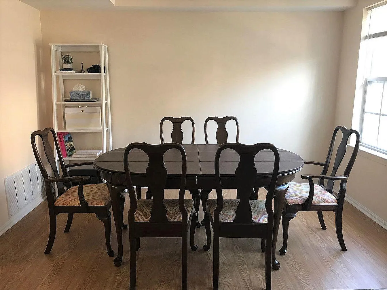 1403 Plymouth Rd — Photo 4