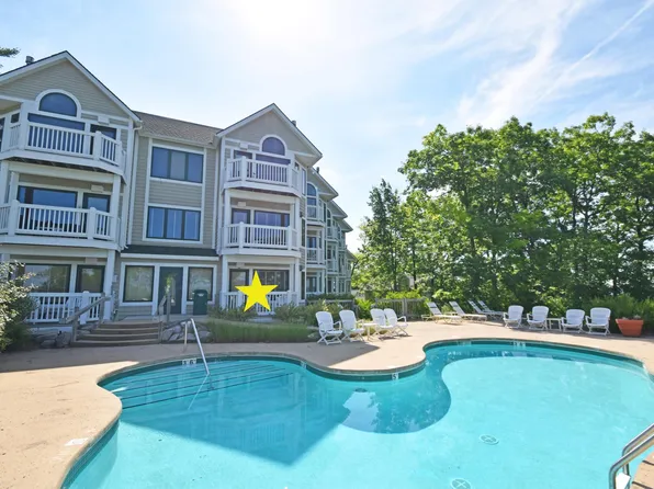 6 Stony Brook Ldg, Glen Arbor, MI 49636