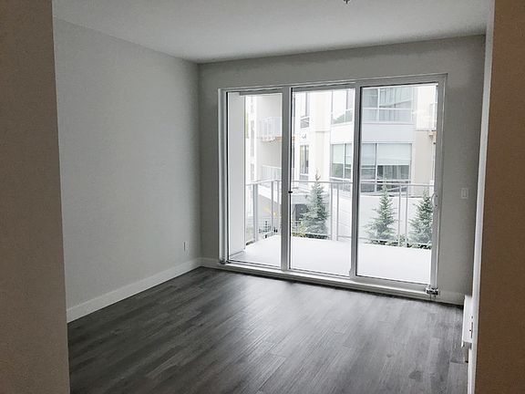 2nd image of 1728 Gilmore Ave