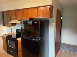 2206 Springvale Ct, Duluth, MN 55811