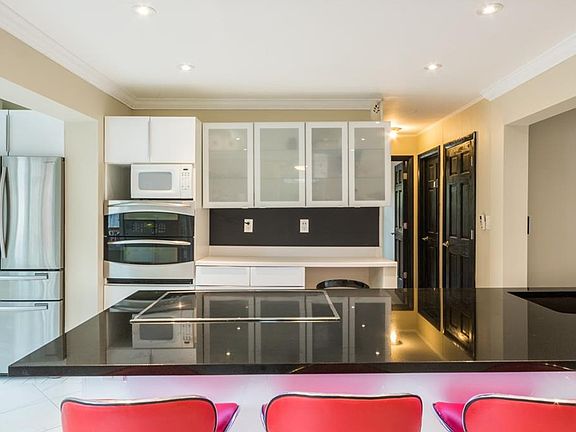 4th image of 50 Fisher Ln