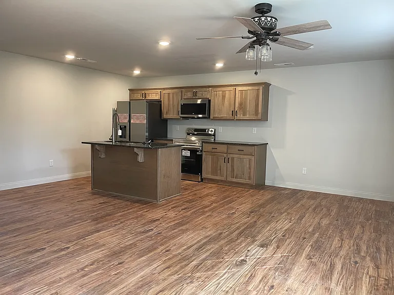 785 Rodeo Ln — Photo 12