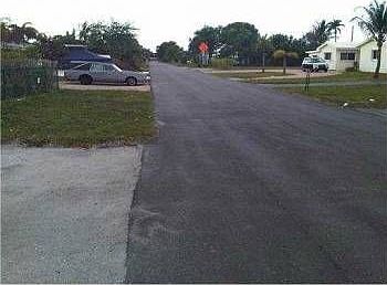2nd image of 60 NW 36th St
