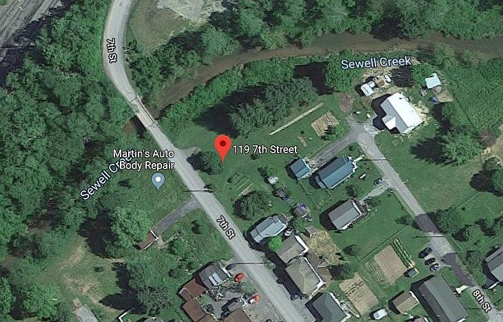 2nd image of 119 7th St