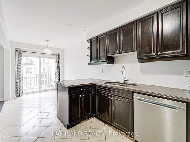 265 Ellen Davidson Dr #4 — Photo 14