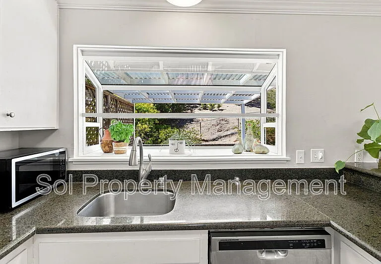 67 Elizabeth Way — Photo 9