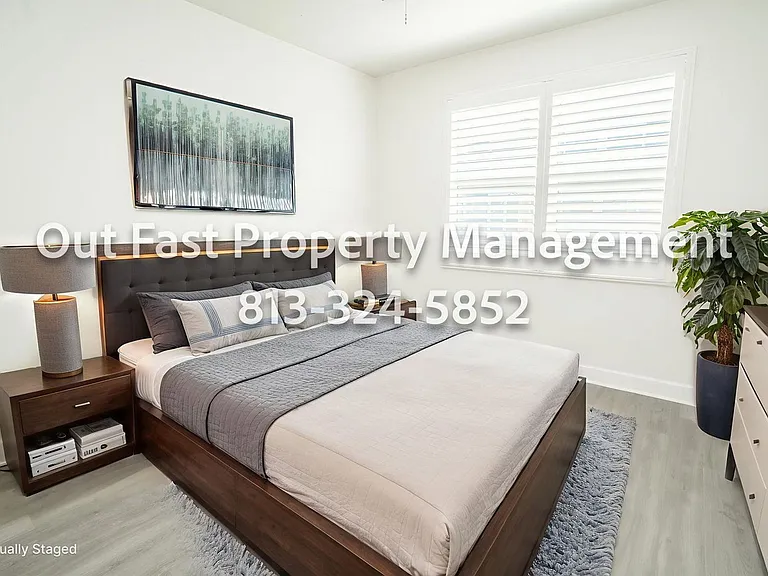 4859 W Prescott St — Photo 5