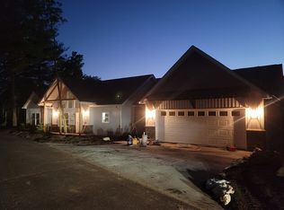 427 Jonathan Creek Dr, Etowah, NC 28729