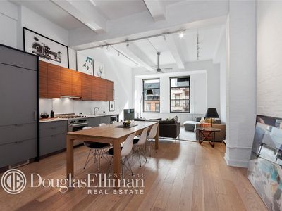 161 W 15th St APT 3D, New York, NY, 10011