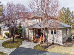 1124 Golden Pheasant Dr, Redmond, OR 97756