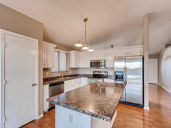 2193 S Banning St Gilbert AZ-large-008-1