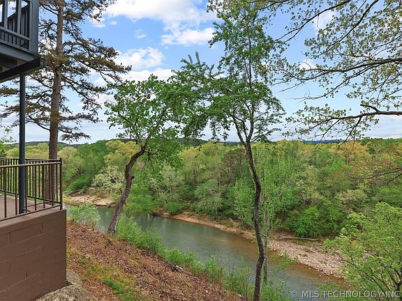 4th image of 2162 River Ridge Rd