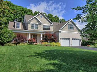 8 Rosemary Ct, Clifton Park, NY 12065